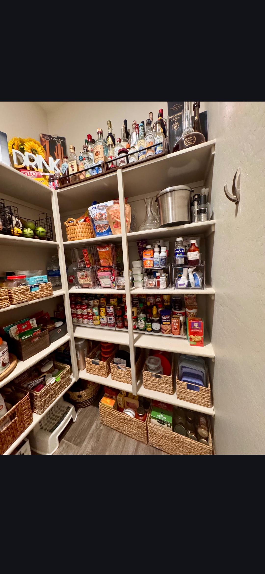 Shelf Detail — Baskets & Zones